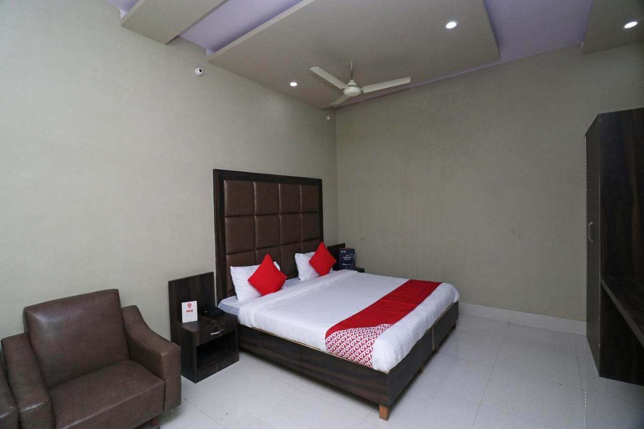 Oyo 19026 Hotel As Карнал Экстерьер фото