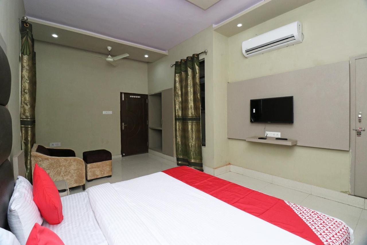 Oyo 19026 Hotel As Карнал Экстерьер фото