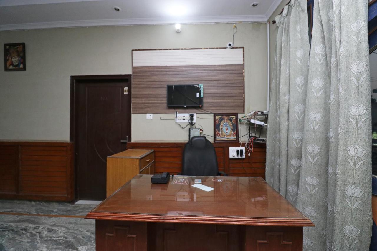 Oyo 19026 Hotel As Карнал Экстерьер фото